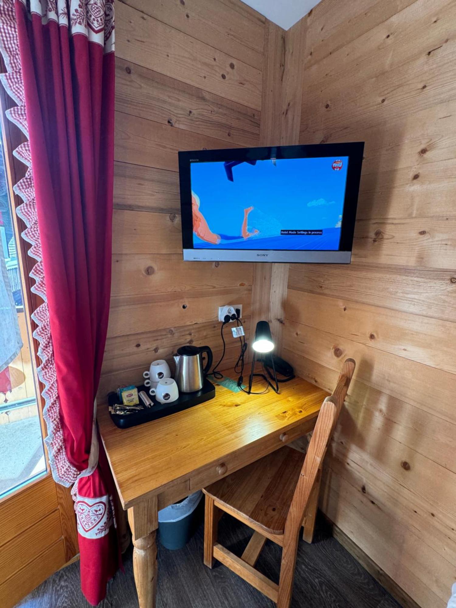 Hotel Le Schuss Châtel Esterno foto